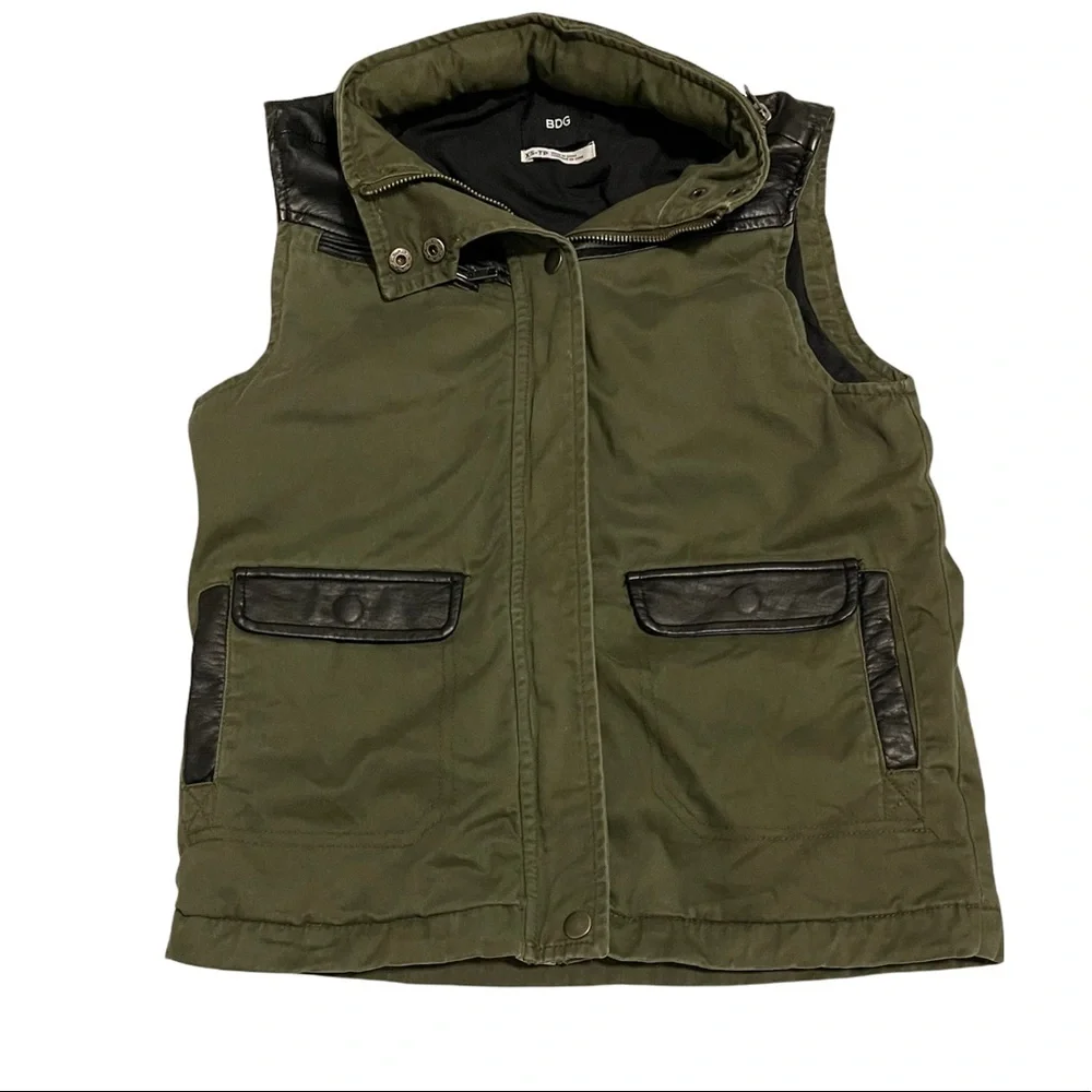 BDG Army Green & Faux leather Hooded Utility Vest Size XS - Picture 3 of 10